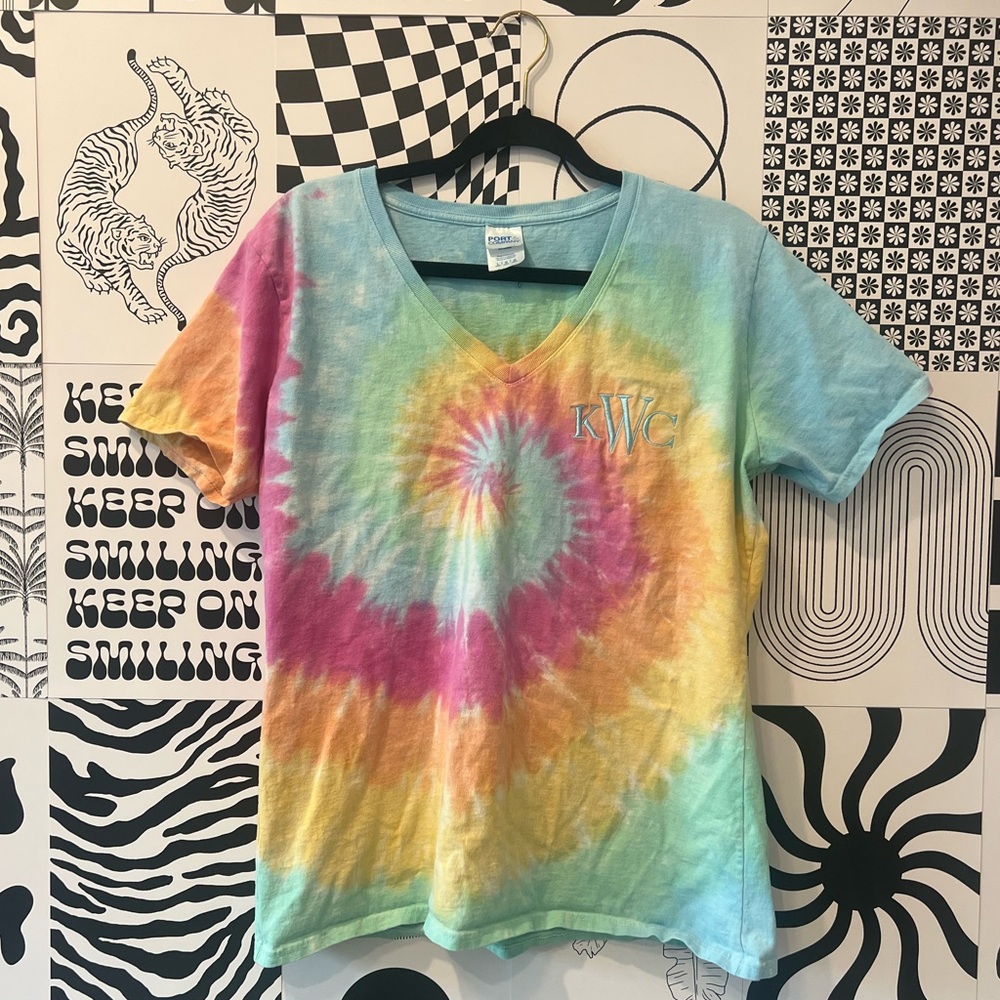 🌈 Tie-Dye Cotton V-Neck Shirt